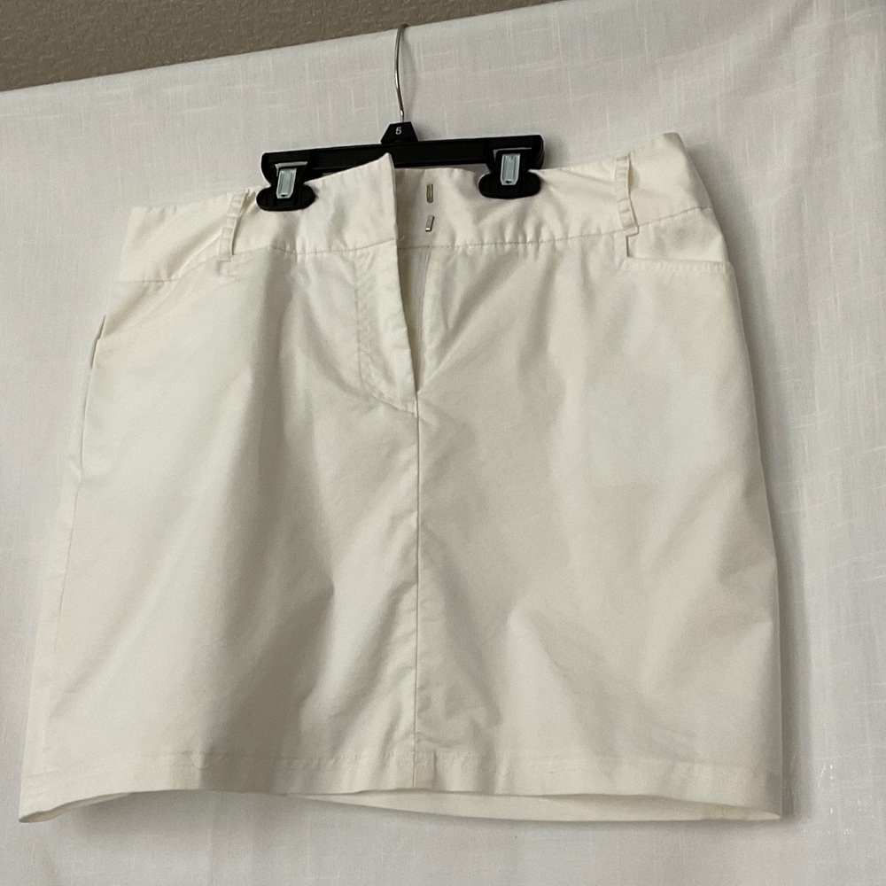 Elegant White Women's Skirt